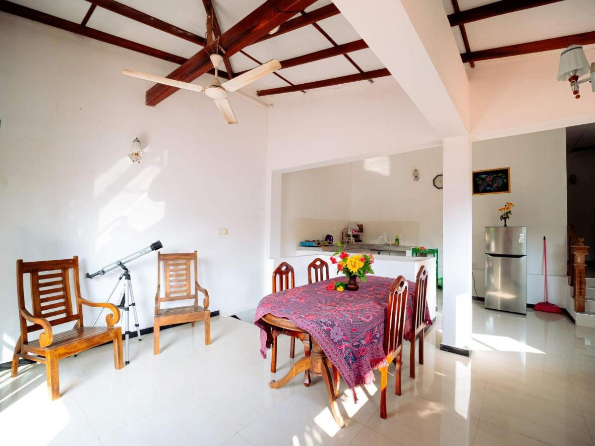 Surfing Guest House Matara Exterior foto